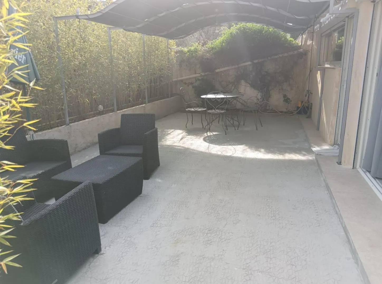 La maison de Marie Hélène 2 piscine partagée Aix-en-Provence 0*,